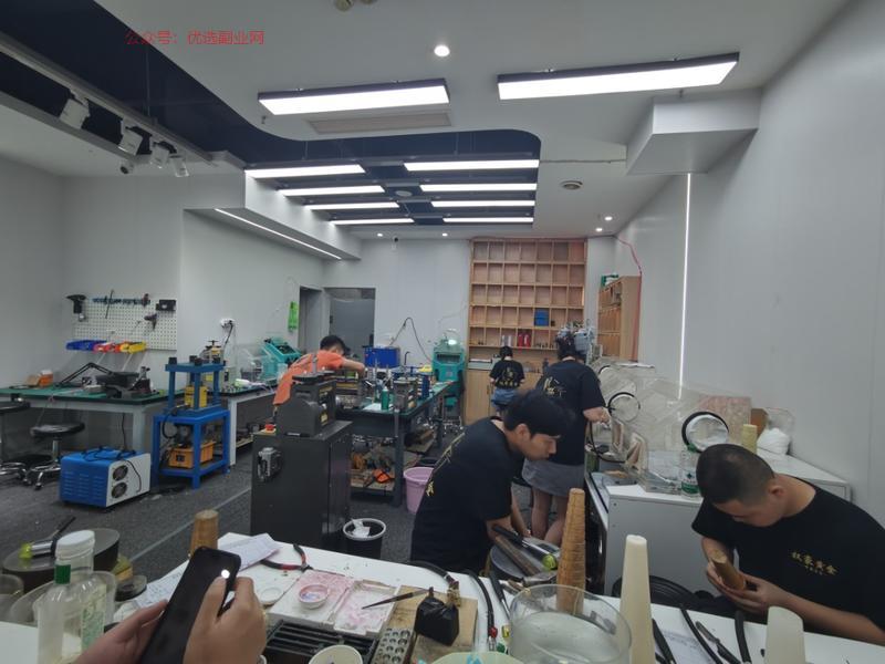 抖音直播金店的现场加工和…#情报-搞钱情报论坛-网创交流-优选副业网